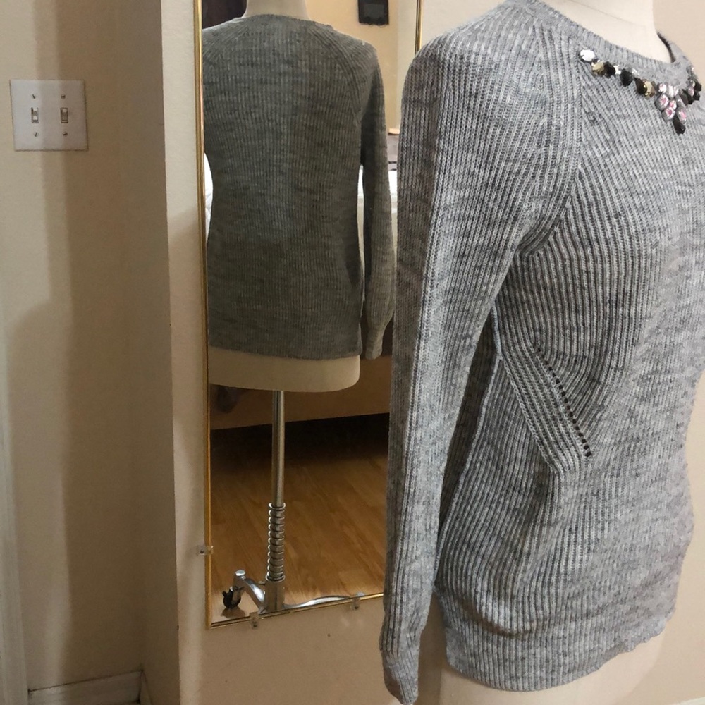 Beautiful Loft sweater - Picture 3 of 5